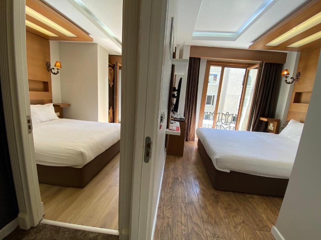 Семейный (Смежный номер (2 двухместных номера с 1 двуспальной кроватью в каждом)) отеля Black Tulip, Стамбул