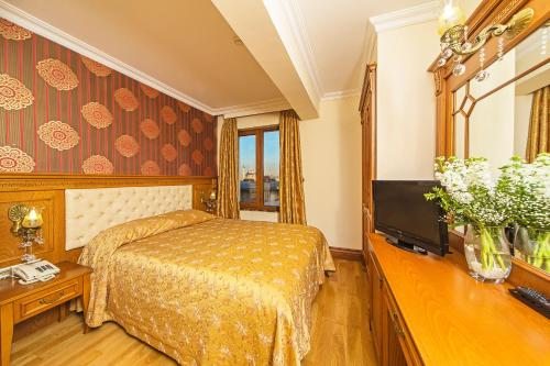 Двухместный (Двухместный номер с 1 кроватью или 2 отдельными кроватями) отеля Lausos, Стамбул