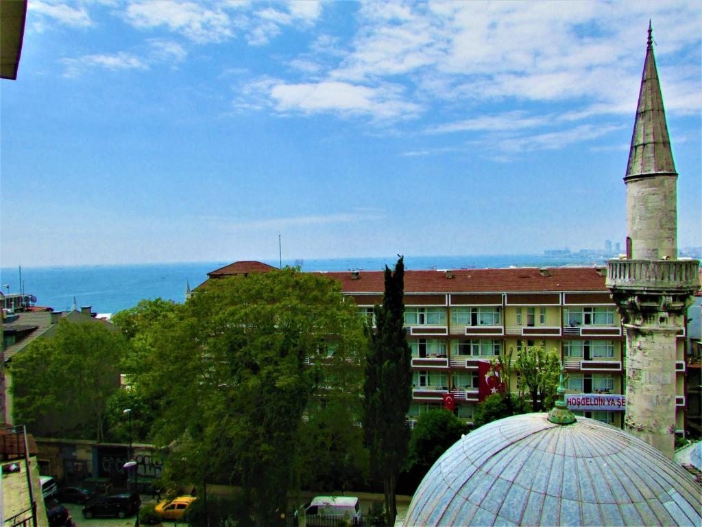 Сьюит (Полулюкс с видом на море) отеля Lausos, Стамбул