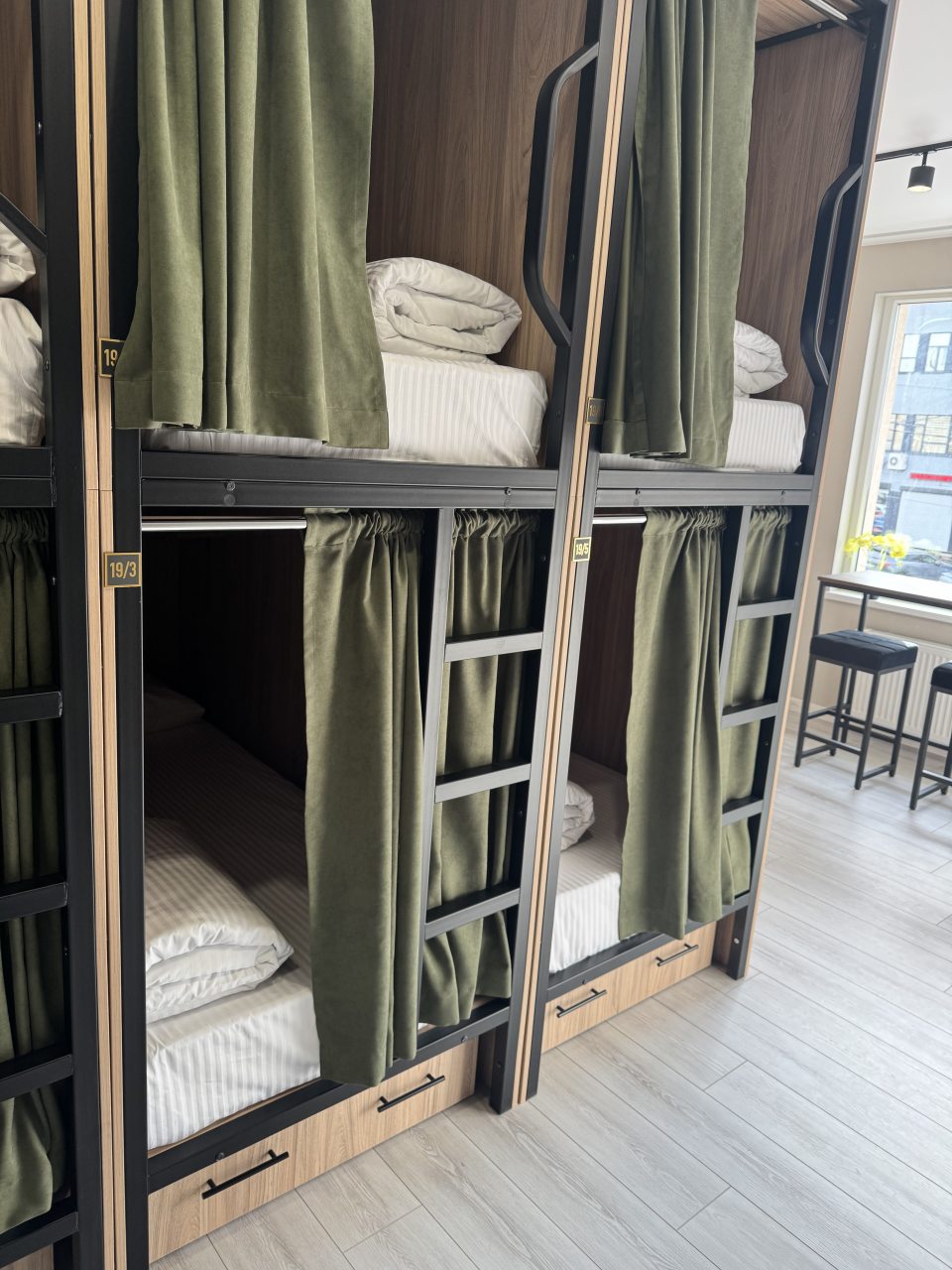 Шестиместный (Женский номер), Гостиница Михалыч