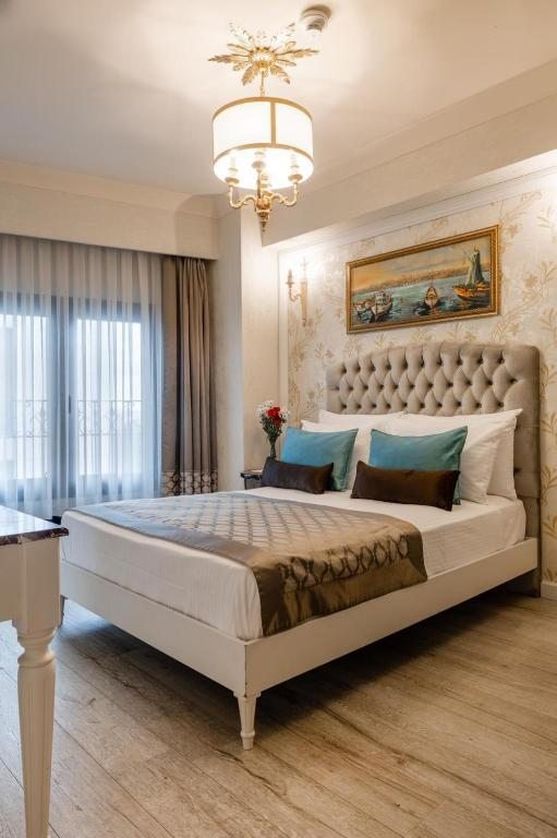 Двухместный (Стандартный двухместный номер с 1 кроватью или 2 отдельными кроватями) отеля The Pera Hill, Стамбул