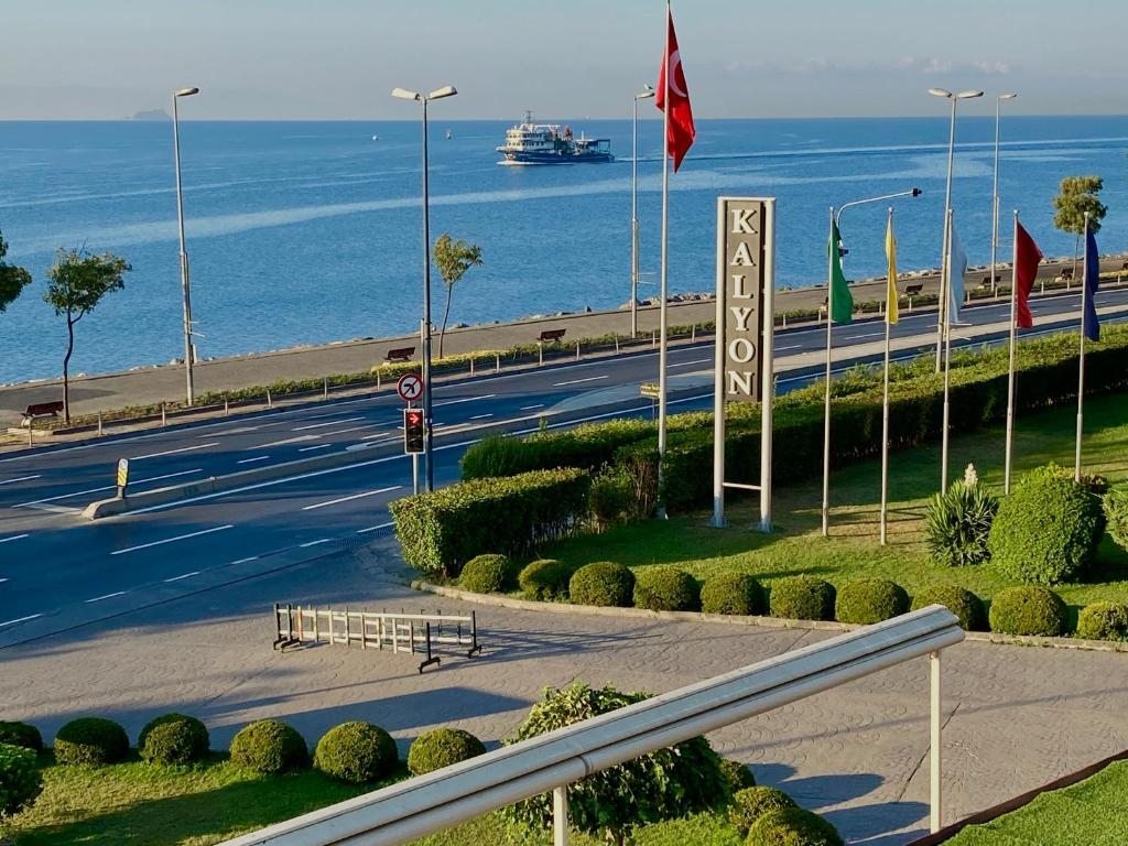 Двухместный (Номер с панорамным видом на море) отеля Kalyon, Стамбул