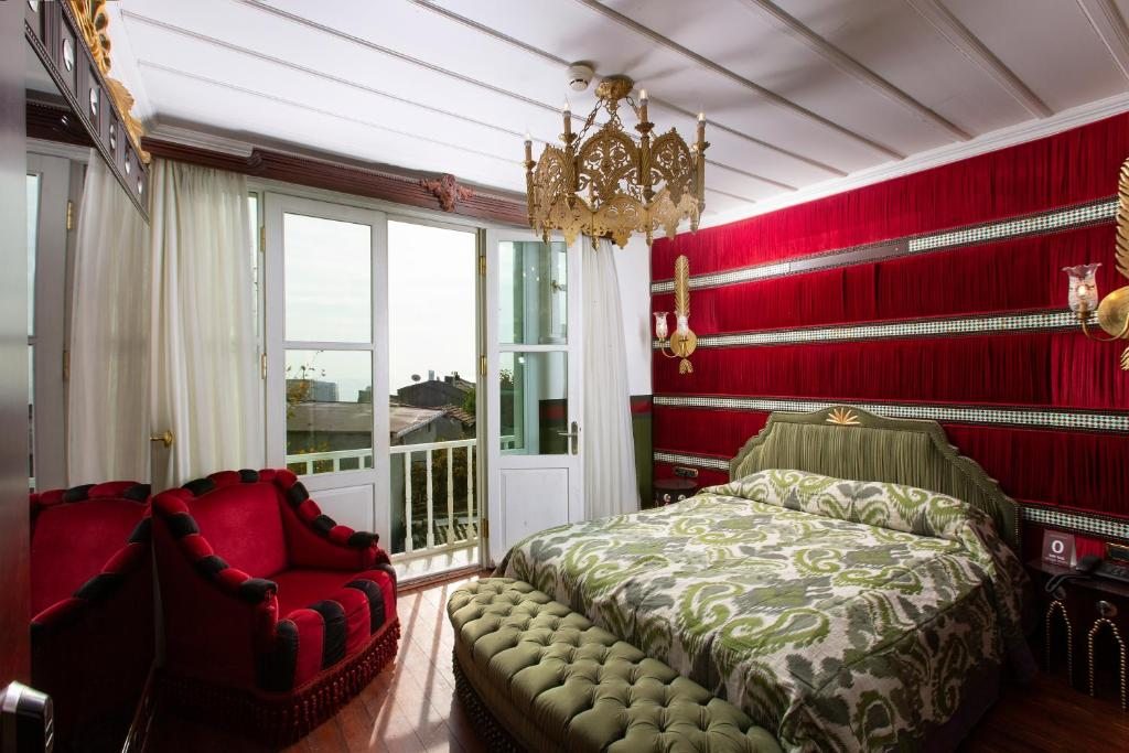 Двухместный (Двухместный номер Делюкс с 1 кроватью и балконом) отеля Premist, Стамбул