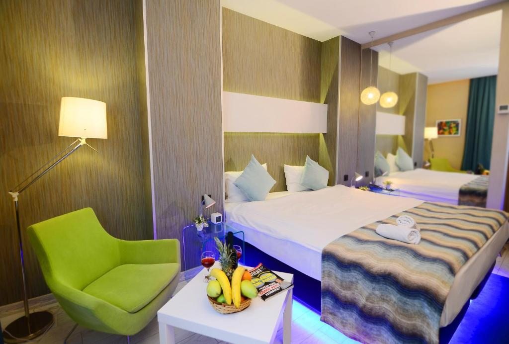 Трехместный (Стандартный двухместный номер с 1 кроватью и дополнительной кроватью) отеля Tempo 4Levent, Стамбул