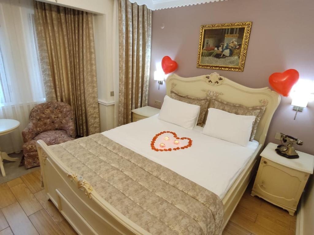 Сьюит (Эксклюзивный смежный люкс) отеля Alzer Hotel, Стамбул