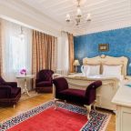 Сьюит (Люкс с видом на ипподром), Alzer Hotel