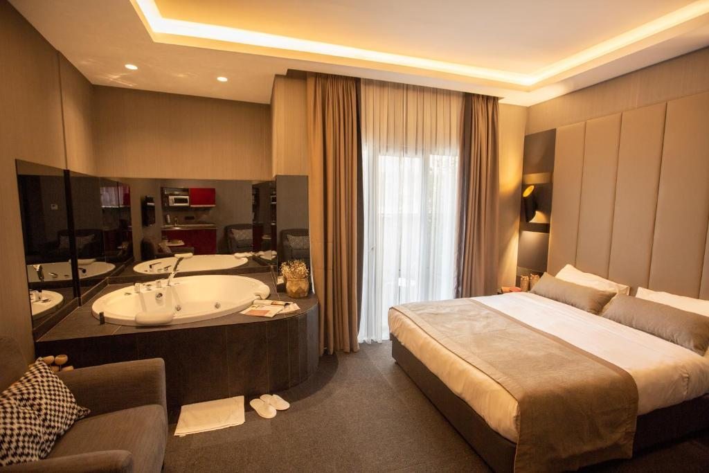 Сьюит (Полулюкс с гидромассажной ванной) отеля CityLoft 24 Suites, Стамбул