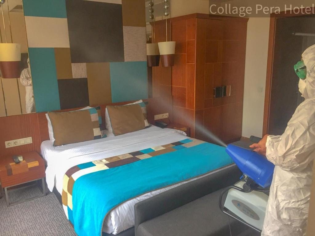 Двухместный (Улучшенный двухместный номер с 1 кроватью или 2 отдельными кроватями) отеля Collage Pera Hotel, Стамбул