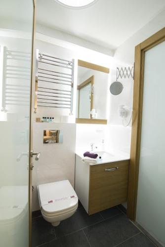 Двухместный (Двухместный номер с 2 отдельными кроватями) апарт-отеля Cumbali Suite Hotel, Стамбул