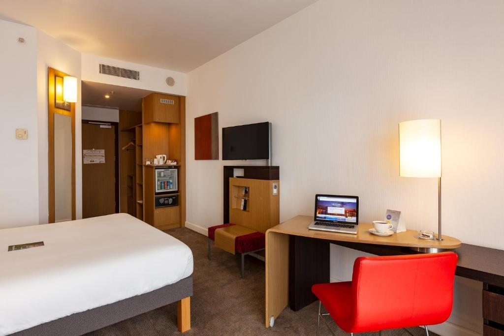 Трехместный (Улучшенный двухместный номер с 1 кроватью) отеля Novotel Trabzon, Трабзон