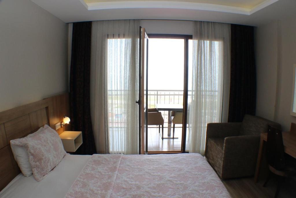 Двухместный (Двухместный номер Делюкс с 1 кроватью и видом на море) отеля Trabzon Yali Park, Трабзон