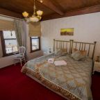 Двухместный (Улучшенный двухместный номер с 1 кроватью и видом на море), HHK Hotel