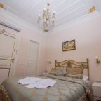 Двухместный (Улучшенный двухместный номер с 1 кроватью и видом на море), HHK Hotel