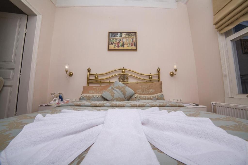 Двухместный (Улучшенный двухместный номер с 1 кроватью и видом на море), HHK Hotel