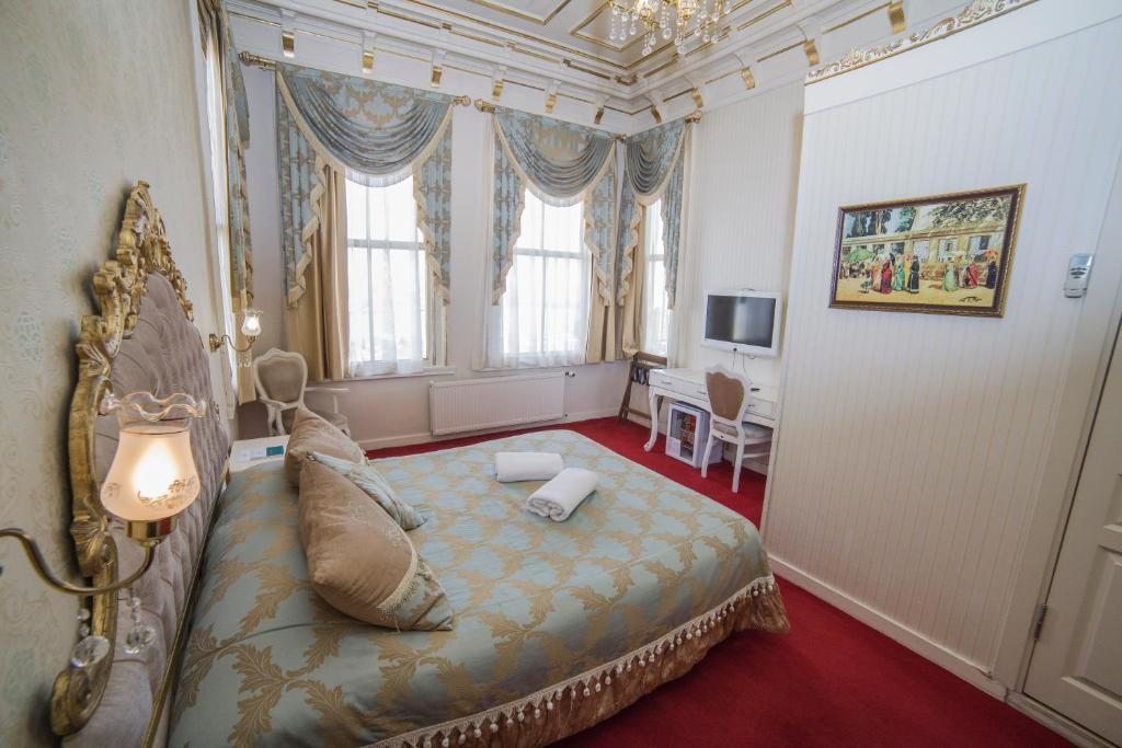 Двухместный (Улучшенный двухместный номер с 1 кроватью и видом на море), HHK Hotel