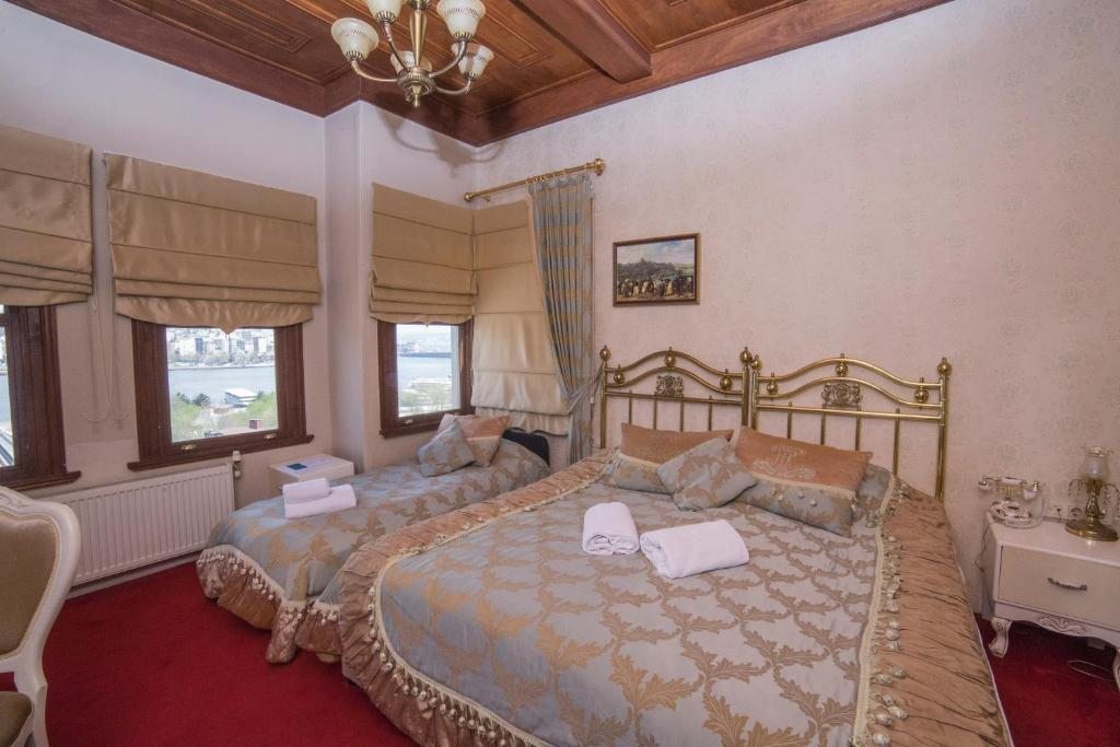 Трехместный (Стандартный трехместный номер с видом на море), HHK Hotel