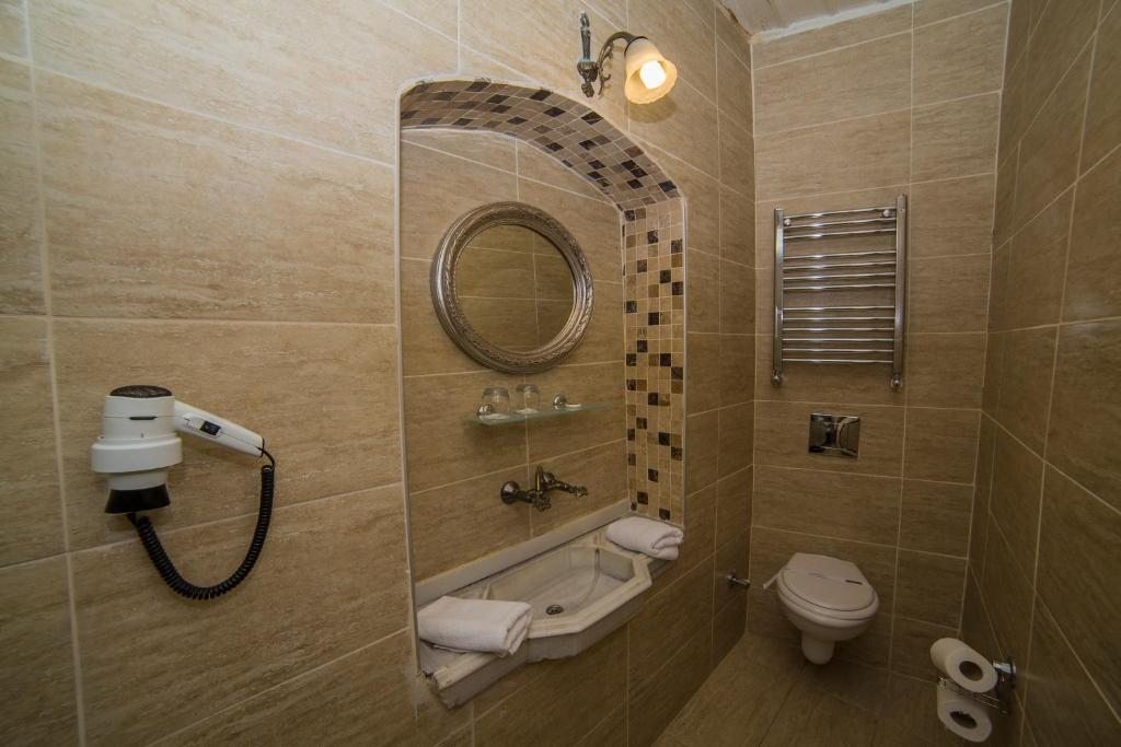 Трехместный (Стандартный трехместный номер с видом на море), HHK Hotel