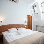 Люкс (Люкс), Гостиница Ампаро