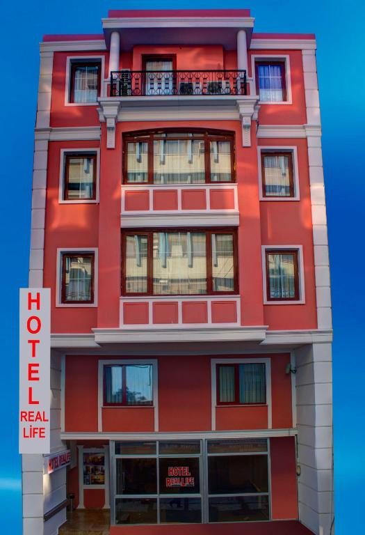 Hotel Real Life, Стамбул