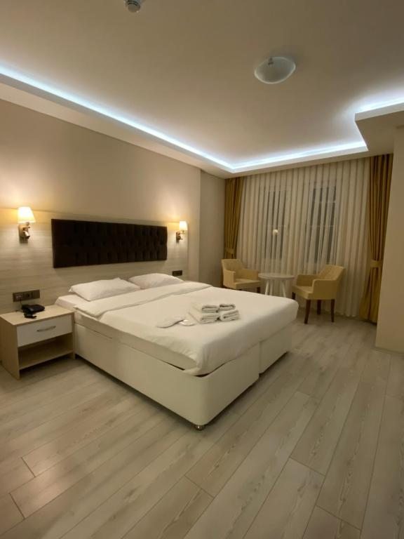 Двухместный (Двухместный номер с 1 кроватью с видом на море) отеля Gold Mina Otel, Трабзон