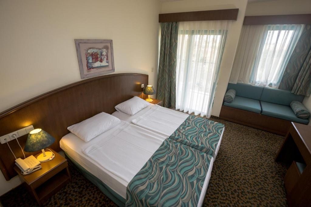 Двухместный (Стандартный двухместный номер с 1 кроватью или 2 отдельными кроватями) отеля Dosi, Сиде