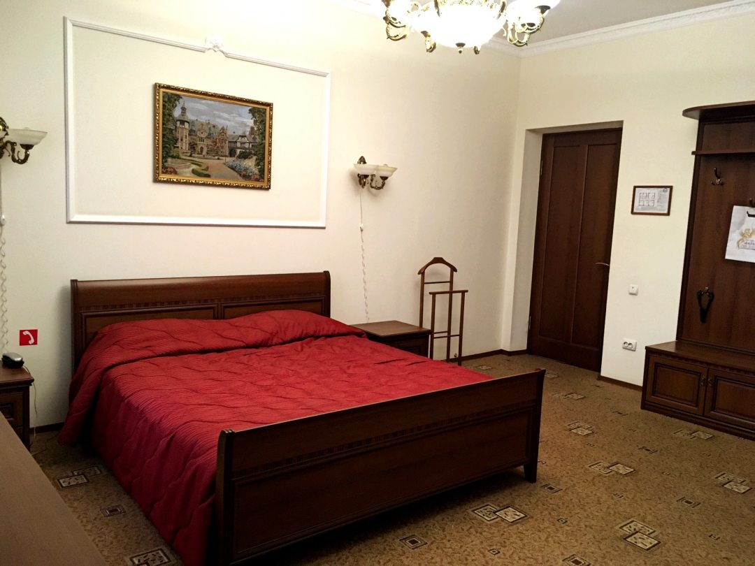 Люкс (Люкс-Бизнес) отеля Варваци, Таганрог