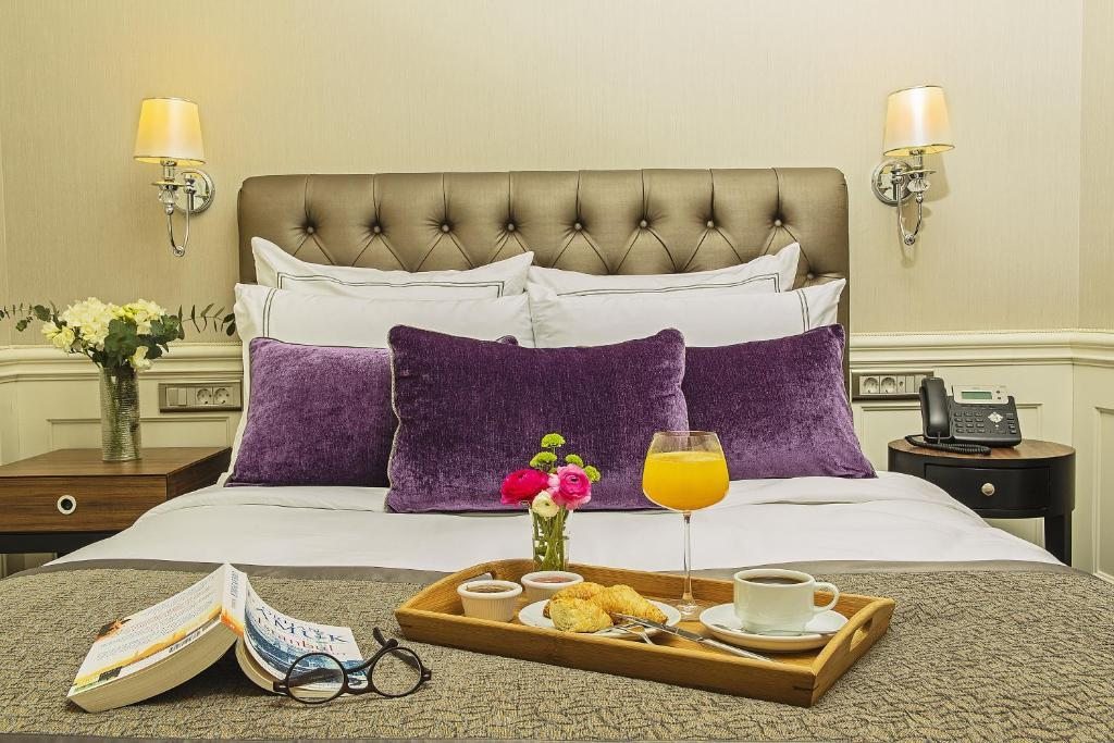 Двухместный (Номер Делюкс с кроватью размера «king-size») отеля Meroddi Bagdatliyan Hotel, Стамбул
