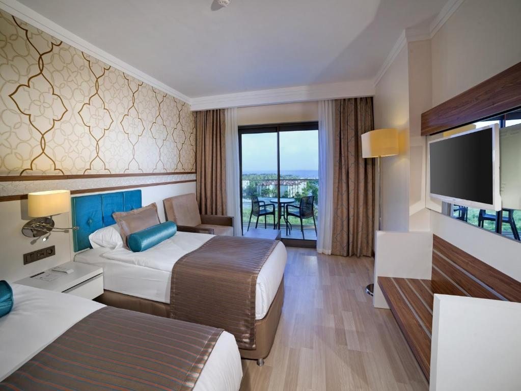 Трехместный (Стандартный номер с видом на сушу) курортного отеля Luna Blanca Resort & SPA, Сиде
