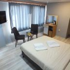 Двухместный (Номер с кроватью размера «queen-size», вид на море), Naila Hotel