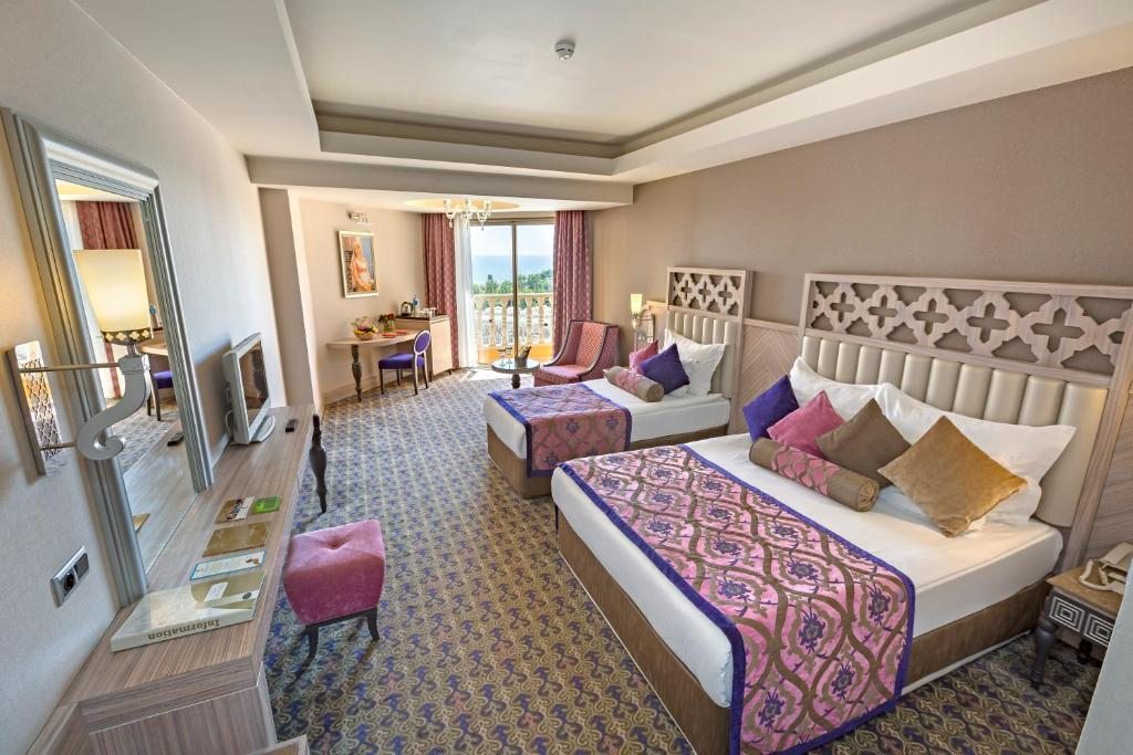 Двухместный (Стандартный номер с видом на море) курортного отеля Royal Alhambra Palace, Сиде
