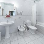 Люкс, Гостиница Арбат