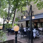 Вид на сад, Гостиница Арбат