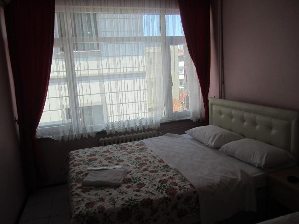 Двухместный (Двухместный номер Делюкс с 1 кроватью) отеля Hotel Efe, Трабзон