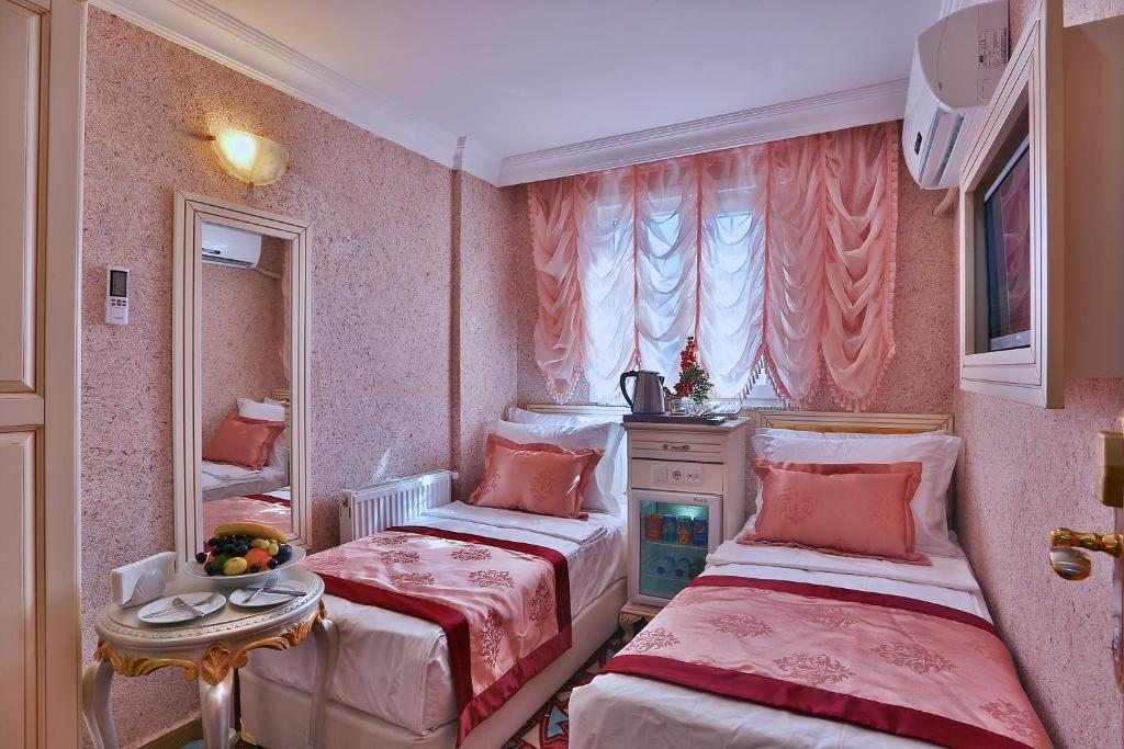 Двухместный (Двухместный номер с 2 отдельными кроватями) отеля Santefe Hotel, Стамбул