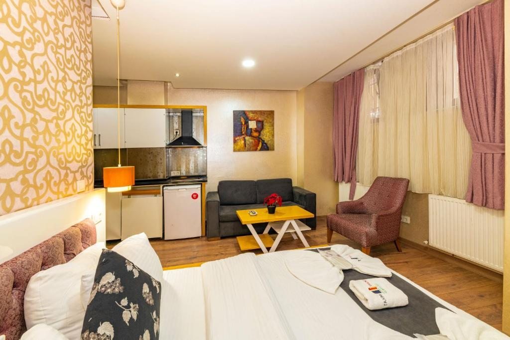 Двухместный (Номер Делюкс с кроватью размера «king-size») апарт-отеля Taxim Trend Suites, Стамбул
