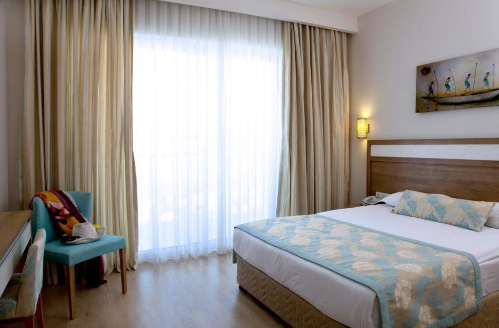 Двухместный (Стандартный двухместный номер с 1 кроватью или 2 отдельными кроватями) отеля Merve Sun Hotel & SPA, Сиде
