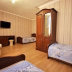 Трёхместный и более (С раздельными кроватями), Гостевой дом Карс