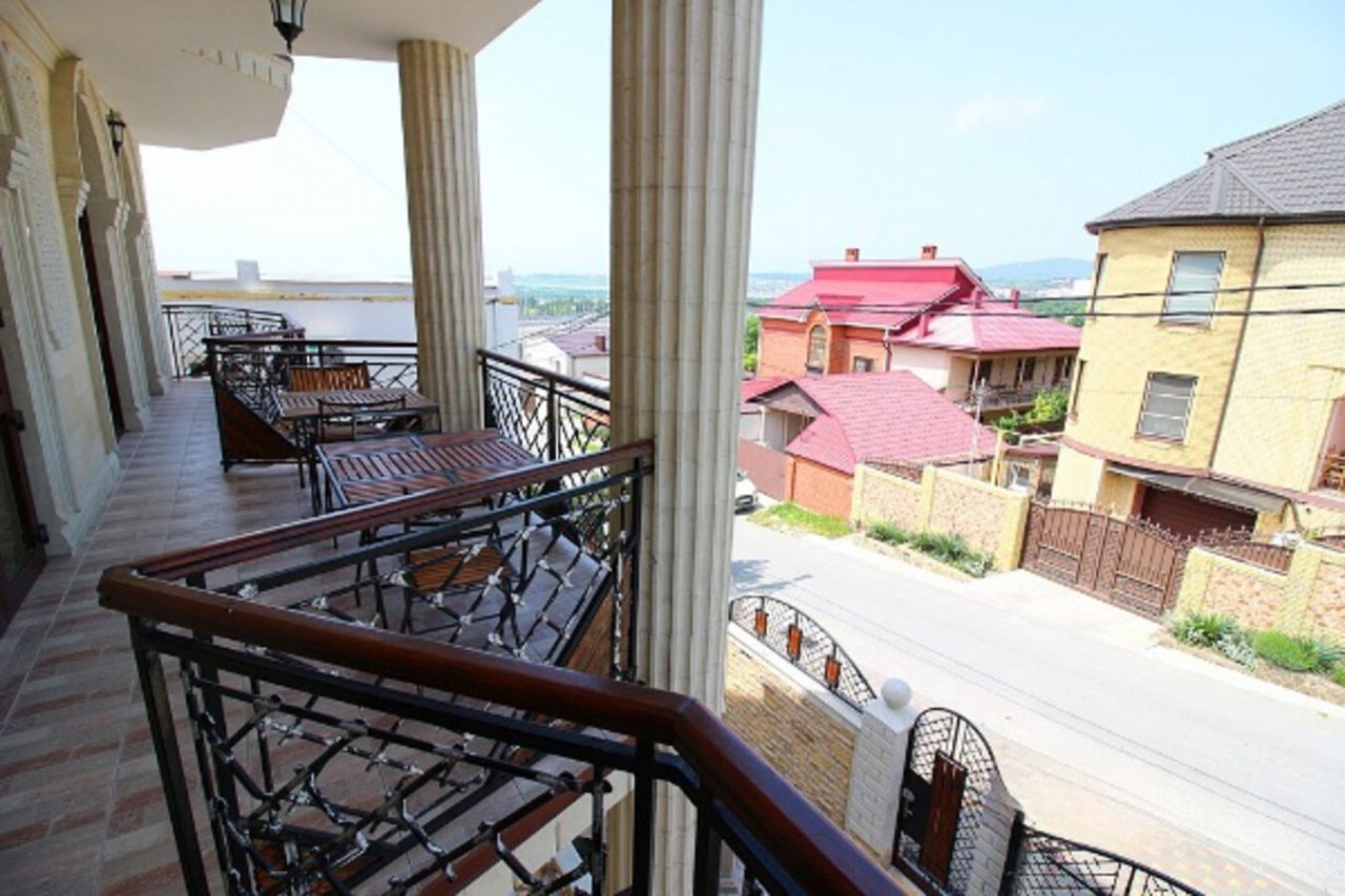 Двухместный (С балконом и двуспальной кроватью), Гостевой дом Карс