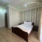 Трёхместный и более (Семейный номер с балконом), Гостевой дом Делис