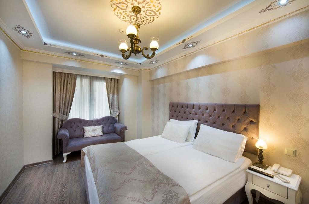 Двухместный (Улучшенный двухместный номер с 1 кроватью или 2 отдельными кроватями) отеля World Heritage Hotel Istanbul, Стамбул