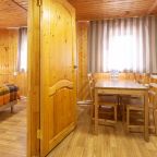 Шестиместный (Семейный домик №1), Отель Allure Lodge