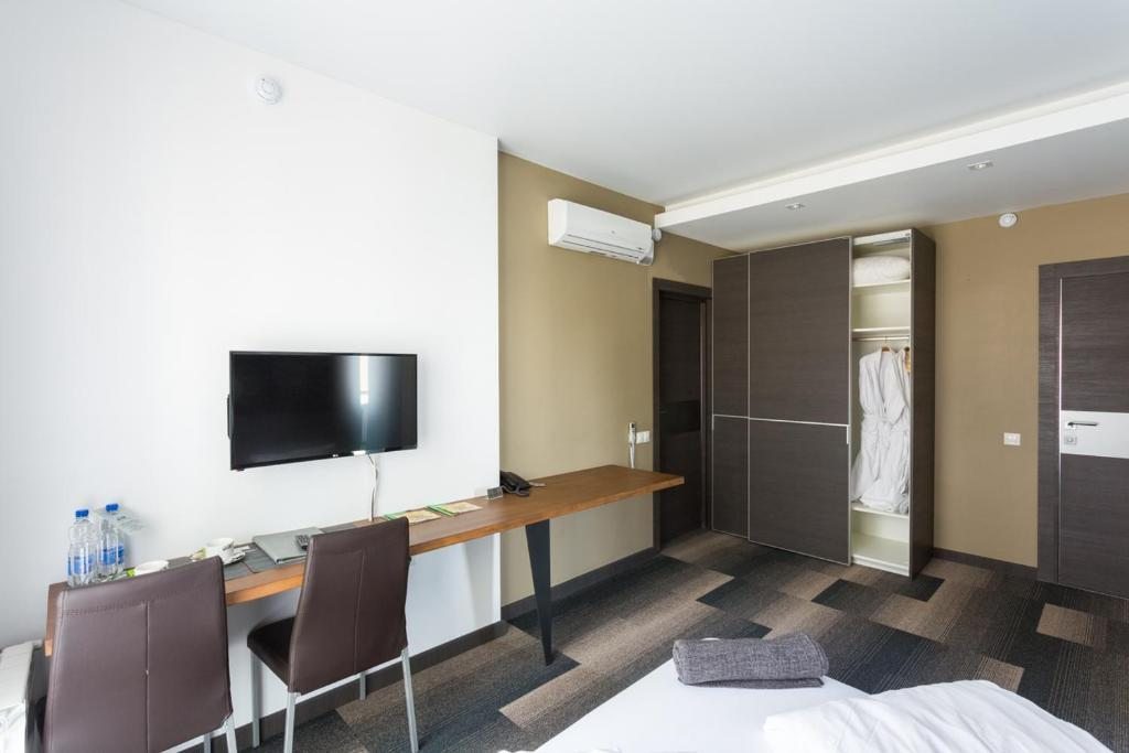 Двухместный (Стандартный двухместный номер с 1 кроватью и террасой с красивым видом) отеля 7terrass, Самара