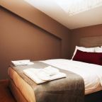 Апартаменты (Улучшенные апартаменты (для 5 взрослых)), Akin Suites