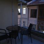 Апартаменты (Апартаменты с балконом), Amida House