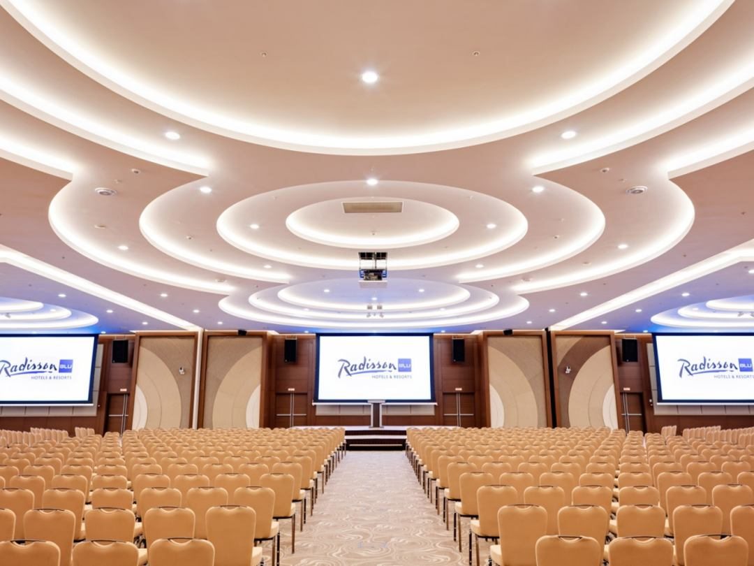 Трансформируемый конференц-зал «Премьер холл», Отель Radisson Blu Resort and Congress Centre Sochi