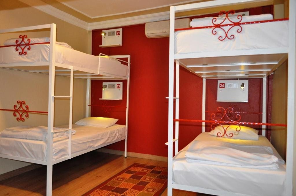Номер (Кровать в общем 6-местном номере для мужчин и женщин) хостела Antique Hostel, Стамбул