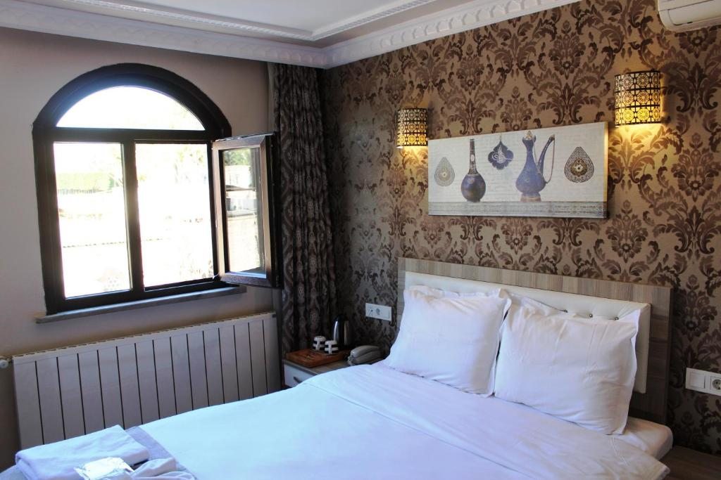 Трехместный (Улучшенный трехместный номер) гостевого дома Ararat Hotel, Стамбул