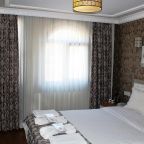 Трехместный (Улучшенный трехместный номер), Ararat Hotel