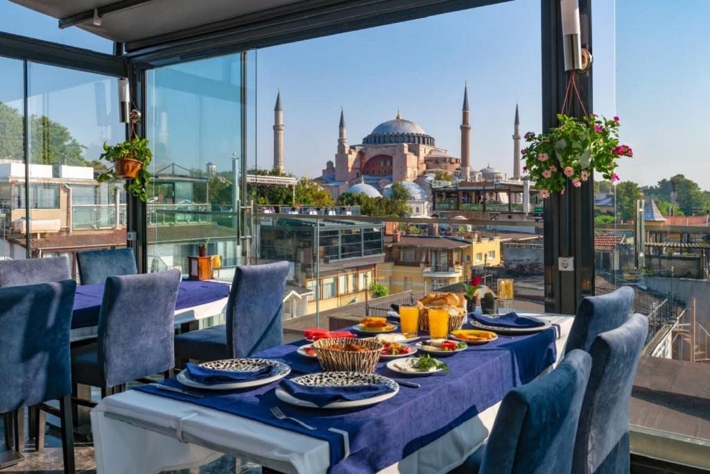 Aristocrat Hotel, Стамбул