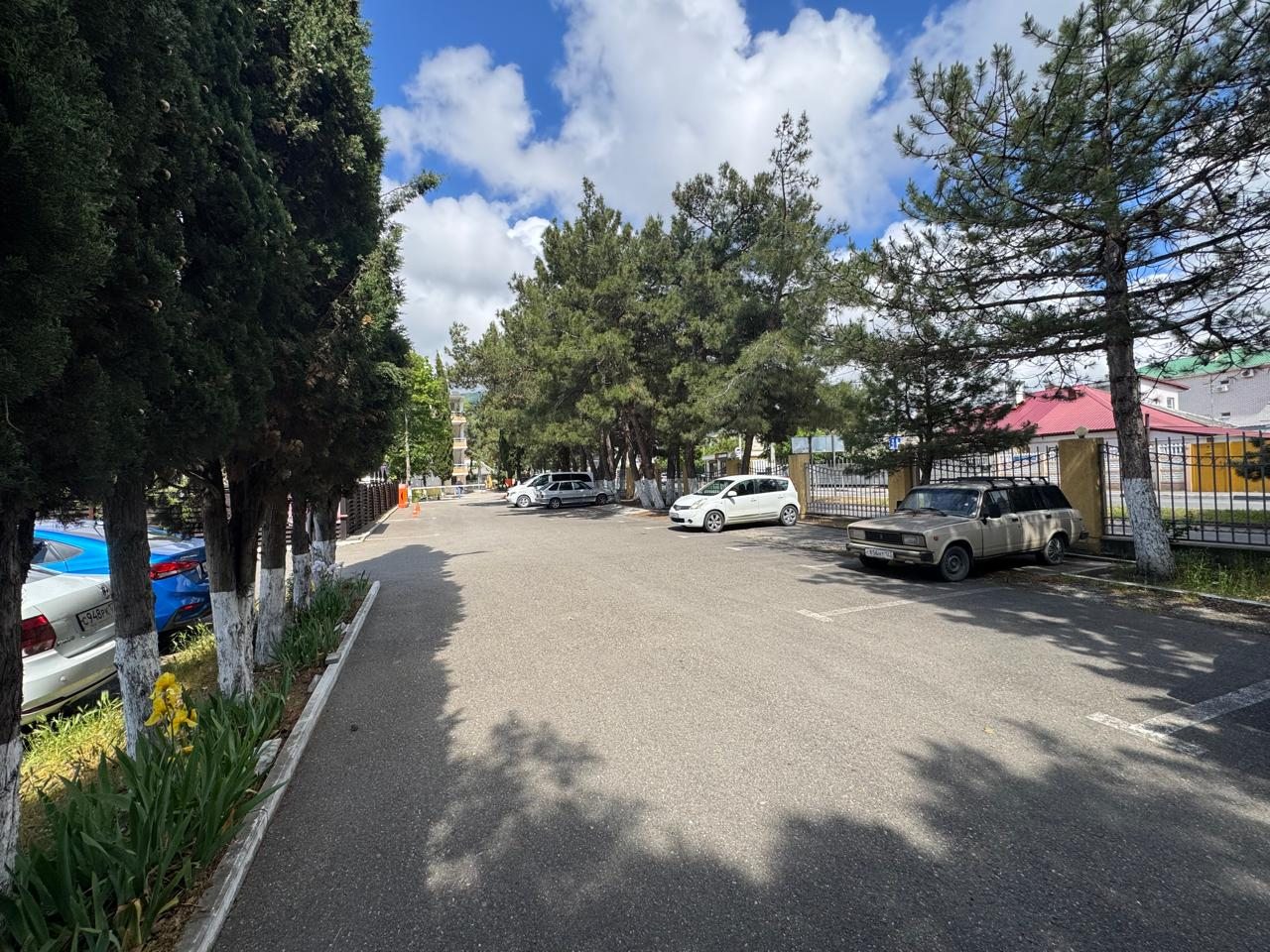 Охраняемая парковка, Пансионат Радуга